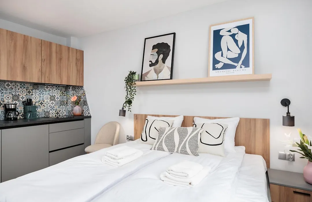 Monika Apartments By Upstairs-1